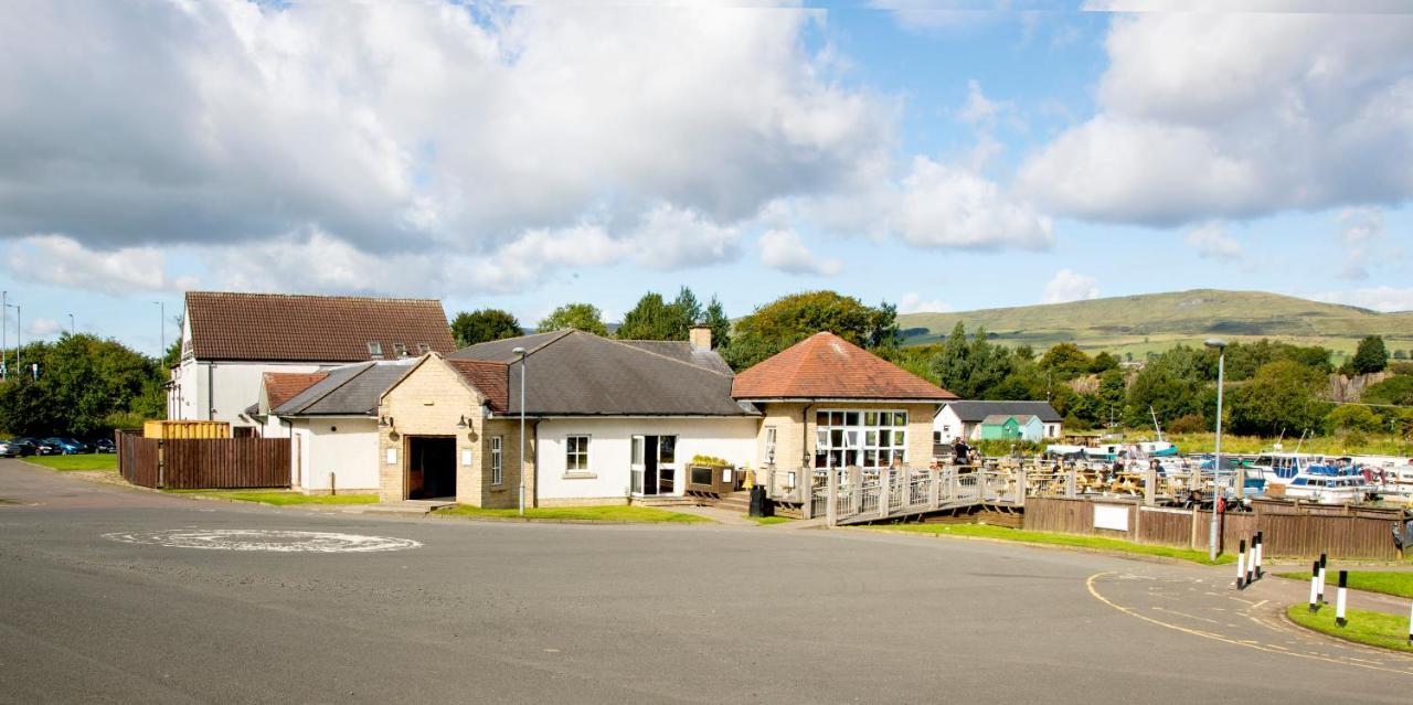ホテル The Boat House Kilsyth エクステリア 写真