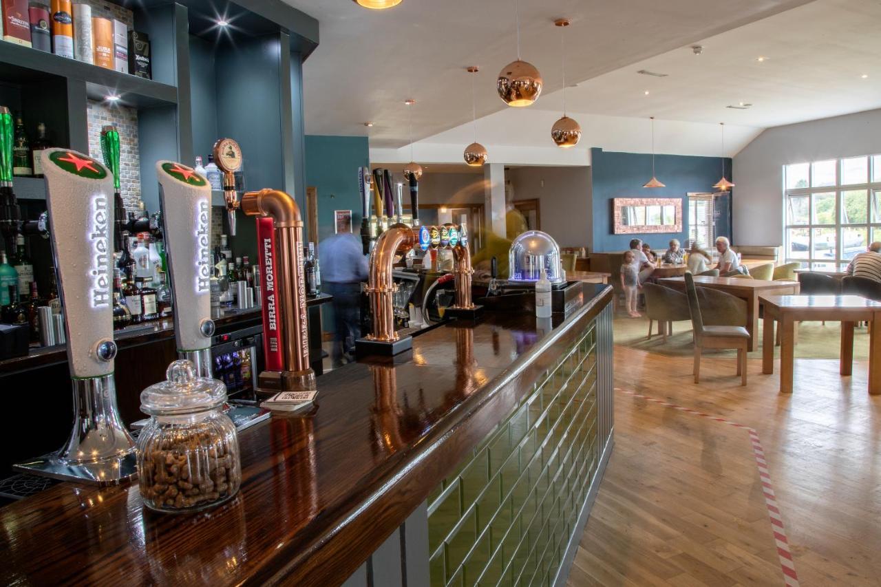 ホテル The Boat House Kilsyth エクステリア 写真