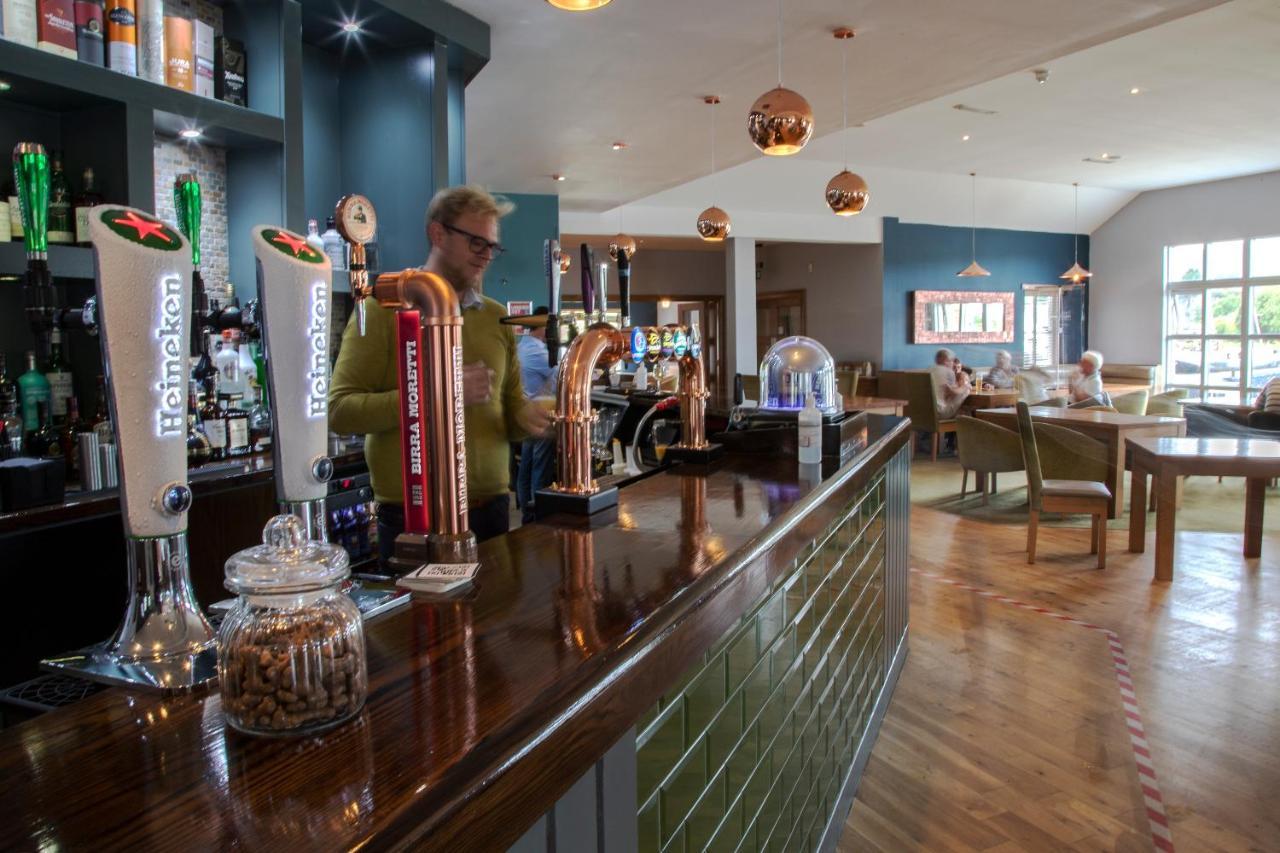 ホテル The Boat House Kilsyth エクステリア 写真
